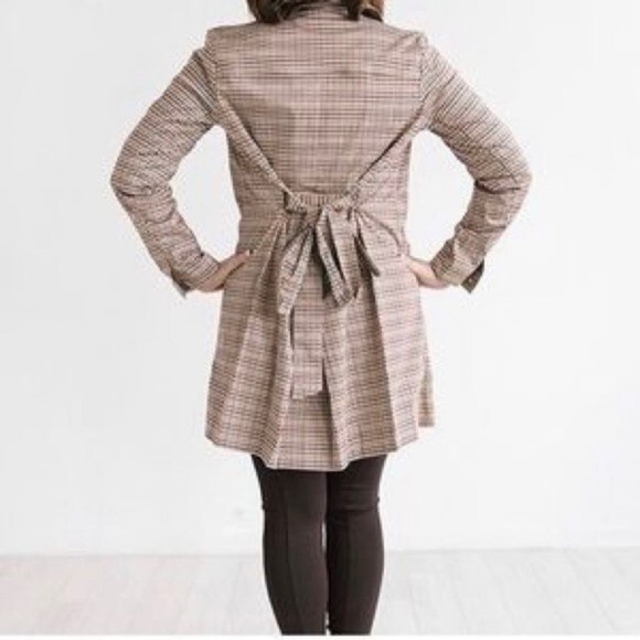 CAbi Sherlock Jacket houndstooth midi trench coat style women's size medium - Picture 3 of 8